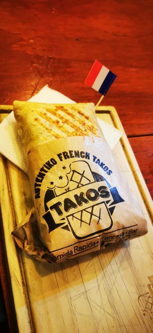  at Autentiko French Takos in Santiago