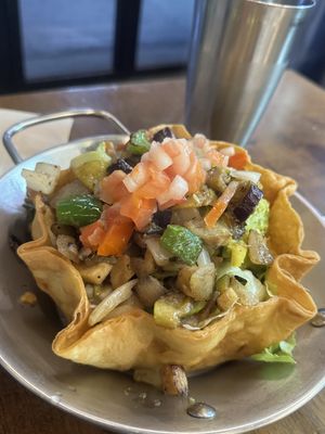 Order Burrito bowl without cheese or sour cream    at Tratar - 트라타 in Seoul