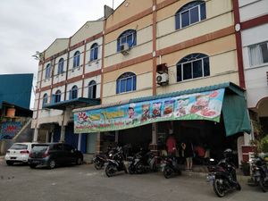 Smart vegetarian shop exterior at Smart Vegetarian - Sei Panas in Batam