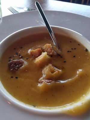 Veg soup at Quinto Quinta in Barcelona