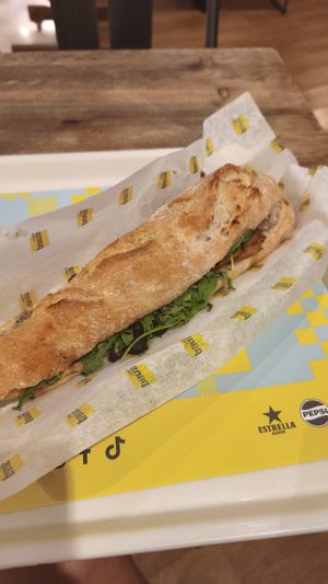 Sandwich trufado de Heura at Pans & Company - Plenilunio in Madrid