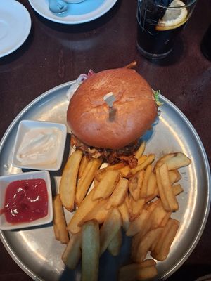 Sehr Lecker und das Personal ist sehr freundlich. at Katzentempel - Rosenheim in Rosenheim