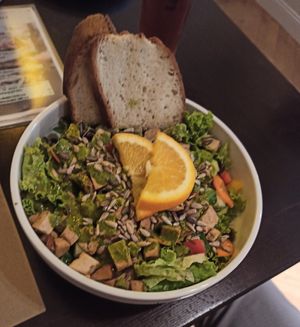 Großer gemischter Salat at Katzentempel - Rosenheim in Rosenheim
