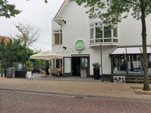 Julies outside front at Julie's in Bergen