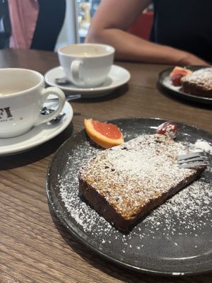 Toasted Banana Bread  at KOFFI in Neuss
