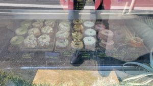  at Whyte - VENUTS in Tokyo