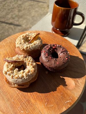  at Whyte - VENUTS in Tokyo