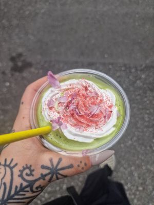  at Whyte - VENUTS in Tokyo