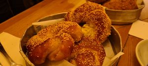 Fresh bread, served warm at Pooshtak in Ashkelon