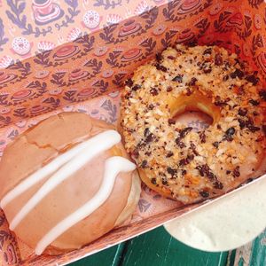 Nougat & Vanilla Double Filled/Macadamia & Cocoa Nibs at Brammibal's Donuts - KaDeWe in Berlin