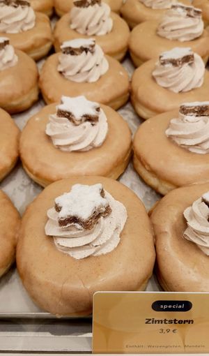 donut "Zimtstern" (almond, cinnamon) at Brammibal's Donuts - KaDeWe in Berlin