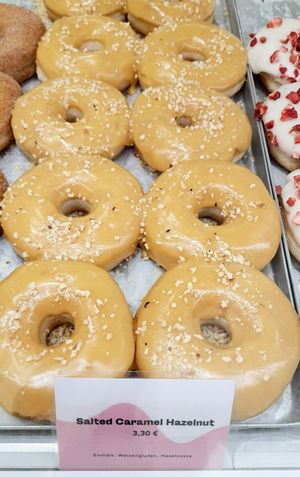 donut "salted caramel hazelnut" at Brammibal's Donuts - KaDeWe in Berlin