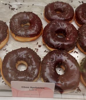 Flavor "choco sprinkles" #Veganuary at Brammibal's Donuts - KaDeWe in Berlin