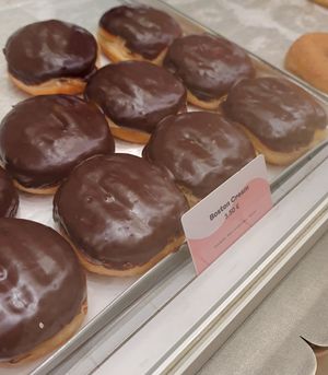 Flavor "Boston Cream" at Brammibal's Donuts - KaDeWe in Berlin
