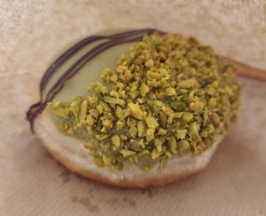 Donut Mozartkugel #Veganuary at Brammibal's Donuts - KaDeWe in Berlin