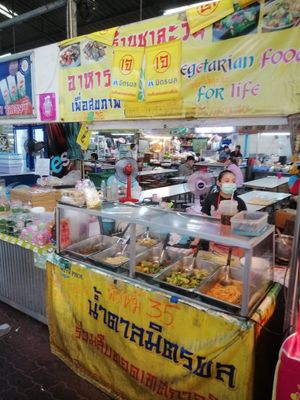 The food stall and nice chef, desert stall to the left also have vegan items at Chalawan - Vegan Food Stall in Bangkok