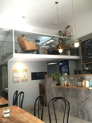 Came back daily at Au-Vert in Nanning