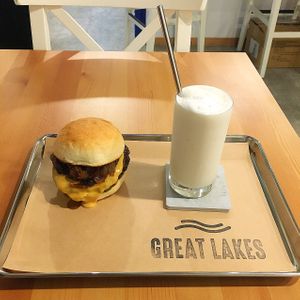 Burger and milkshake at Great Lakes in Tokyo