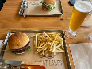 Superior burger D-set  at Great Lakes in Tokyo