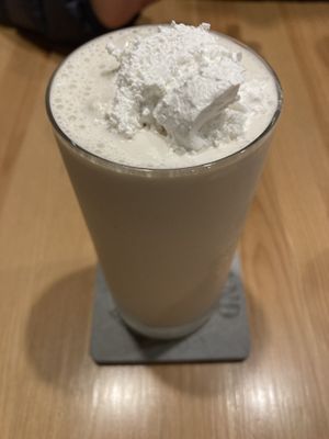 Vanilla milkshake   at Great Lakes in Tokyo