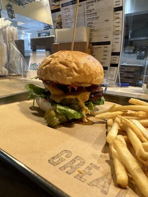 Superior burger   at Great Lakes in Tokyo