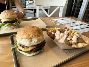 Burger and fries  at Great Lakes in Tokyo