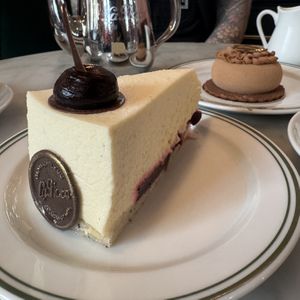150 Year Anniversary celebratory cake  at La Glace in Copenhagen