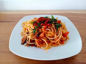 Spaghetti vegan bolognese kee moa (little spicy) at Horizon Cafe in Koh Samui