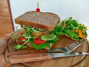 Vegan Burger at Horizon Cafe in Koh Samui
