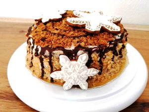 Gingerbread Snicker Cake (vegan) at Horizon Cafe in Koh Samui