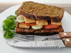 Vegan cheddar sandwich at Horizon Cafe in Koh Samui