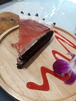Chocolate and strawberry cake at Horizon Cafe in Koh Samui