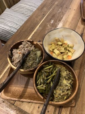 (From left to right) jackfruit, mung beans, green beans and spinach, banana heart and tofu mango at the top - all absolutely delicious! at ENI - Soul Kitchen in Palawan