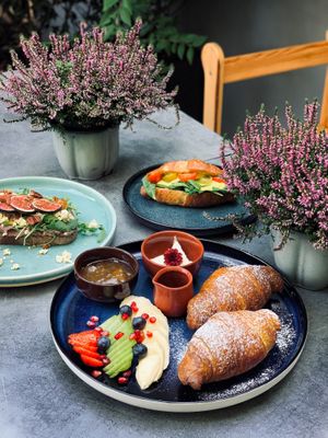 Vegan croissant breakfast 😋 at Palo Verde in Prague