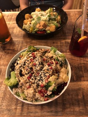 PaLO-VErde Bowl, Caesar Salad, Hibicus Ice Tea, Lemon Black Ice Tea at Palo Verde in Prague