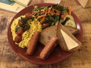 Scrambled tofu with sausages  at Palo Verde in Prague