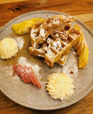 Waffle with maple sirup at Palo Verde in Prague
