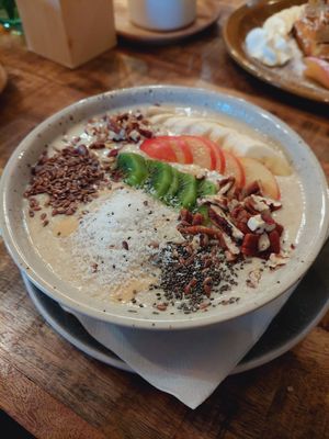 Breakfast Oatmeal at Palo Verde in Prague