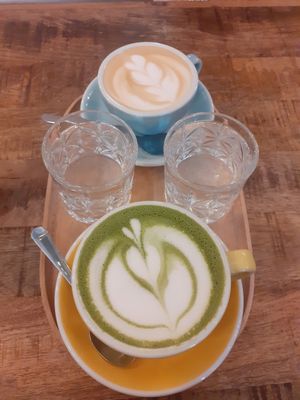Cappuccino & matcha latte at Palo Verde in Prague