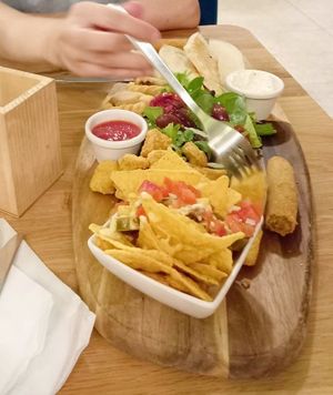 Appetizer plate for 2 at Palo Verde in Prague