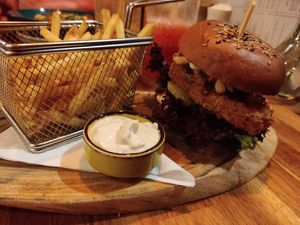 Korean chicken birger at Palo Verde in Prague