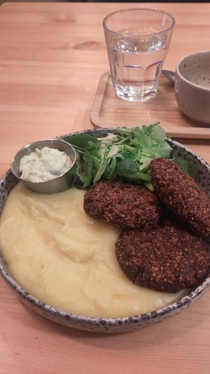 Quinoa burgers with mash at Palo Verde in Prague