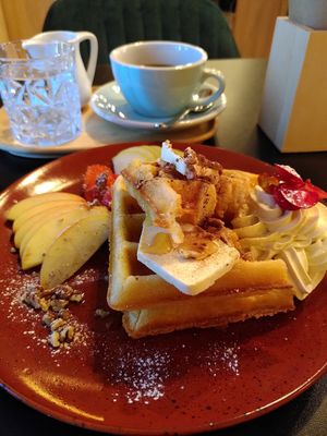 Waffles with maple syrup and fruit at Palo Verde in Prague