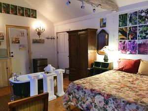 The Studio - Organic Queen Bed. Private entrance or linked to the Downstairs.  at Flower Hill Farm Retreat  in Williamsburg