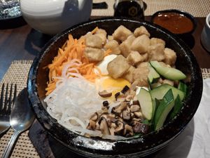 Veggie tofu teriyaki bibambap with egg at Akasaka in Milton Keynes