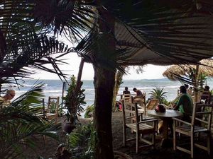 Popular lunch service at Comedor Julias in Ometepe