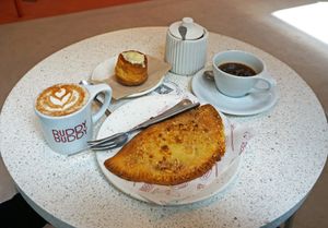 Snacks & Drinks at Buddy Buddy in Brussels