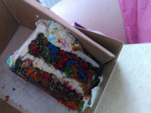 Cake spécial Pride 2022 at Buddy Buddy in Brussels