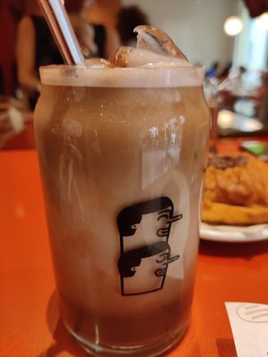 Hazelnut praliné mocha glacé at Buddy Buddy in Brussels