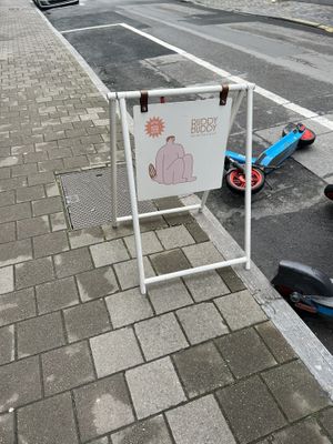 Front  at Buddy Buddy in Brussels